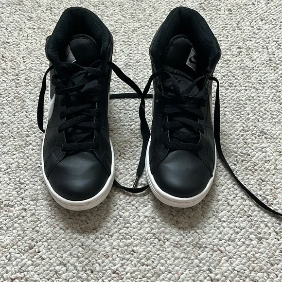 Nike Court Royale 2 Mid - Picture 1 of 5